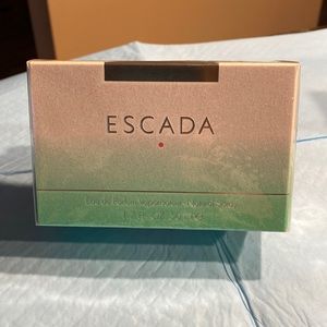 ESCADA Parfum.